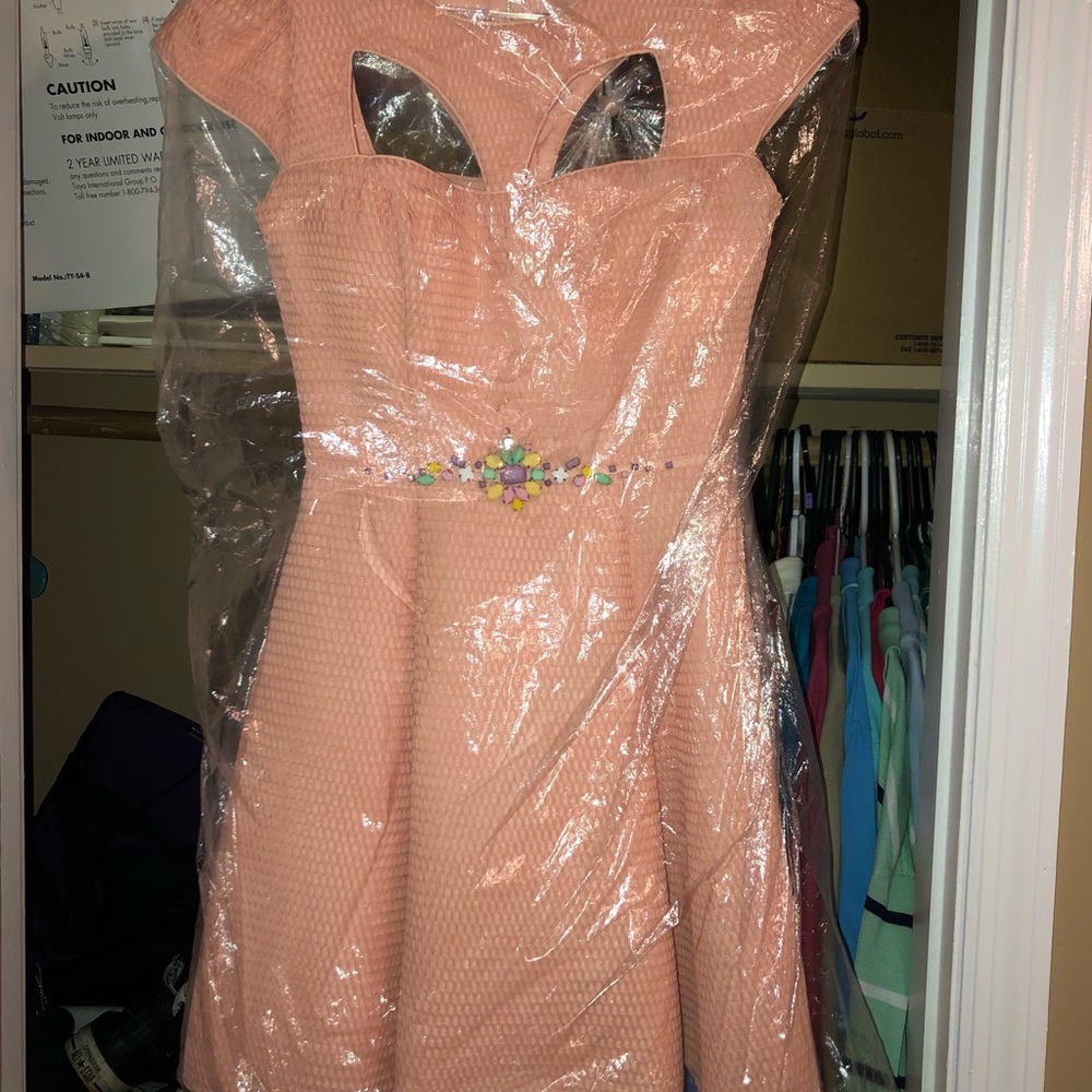 Excellent condition Macduggal short dress